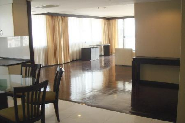 Nice Fully Furnished 2 Bedroom Condominium with Lake View-2