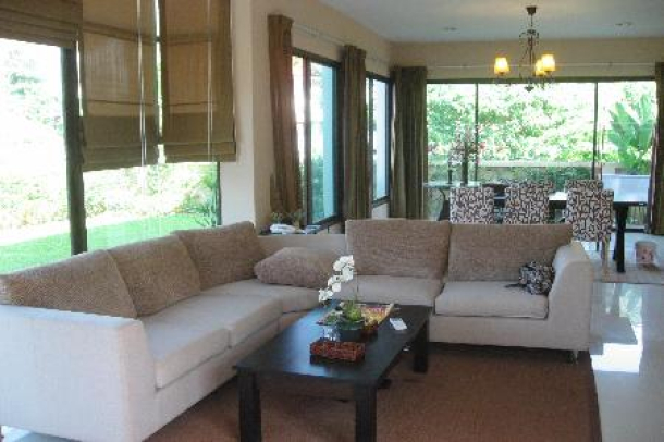Modern 3 Bedroom House with a Large Swimming Pool and Jacuzzi For Sale at Patong, Phuket-3
