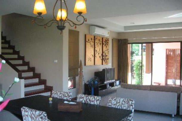 Modern 3 Bedroom House with a Large Swimming Pool and Jacuzzi For Sale at Patong, Phuket-7