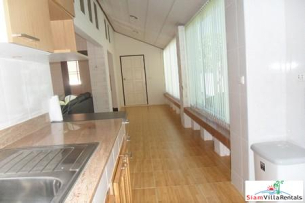 Condominium 3 Bedrooms with very large communal pools for rent at Kamala, Phuket-16