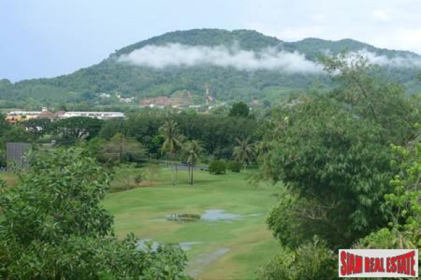 Contemporary 1 Bedroom Condo Overlooking Phuket Country Club Golf Course-5