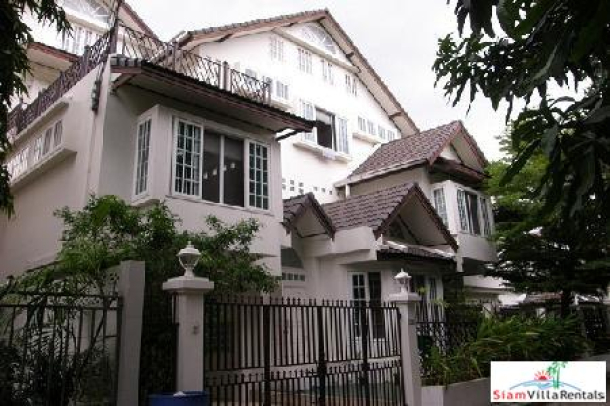 Spectacular Six Bedroom, Newly Renovated House for Rent, 500 sqm Residence at Sukhumvit 39-1