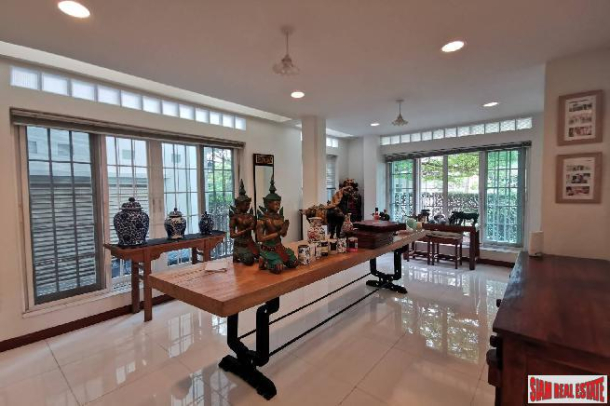 Spectacular Six Bedroom, Newly Renovated House for Rent, 500 sqm Residence at Sukhumvit 39-12