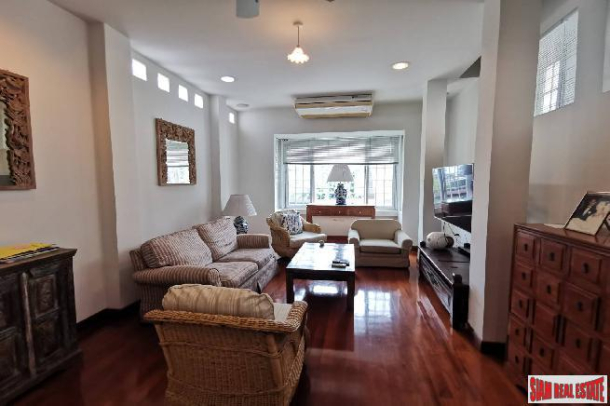 Spectacular Six Bedroom, Newly Renovated House for Rent, 500 sqm Residence at Sukhumvit 39-15