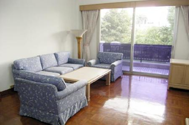 Quiet Three Bedroom Apartment for Rent Close to Thonglor BTS-2