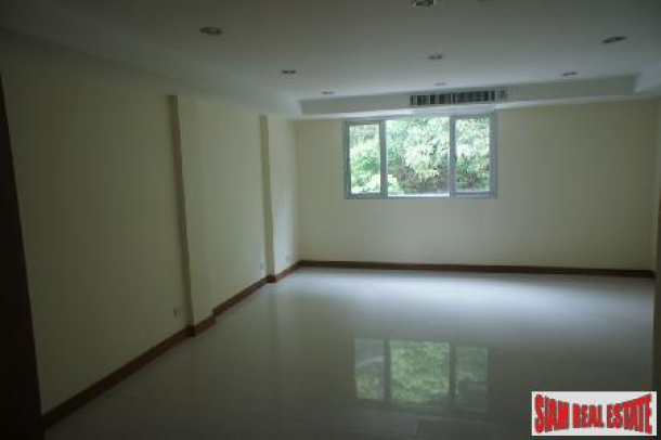 Beautiful Contemporary Sea-View Apartment with a Roof Terrace for Resale at Patong-8