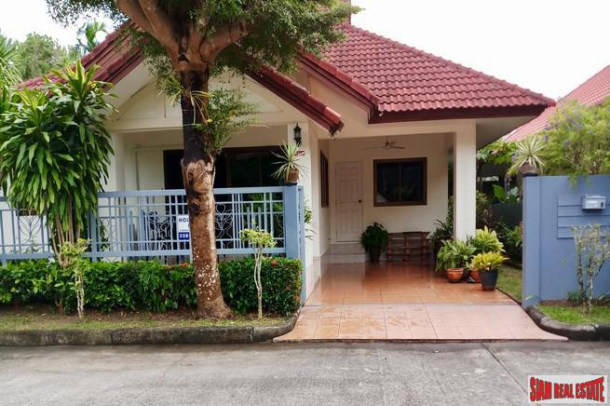 Cosy 3 Bedroom Bungalow on a Quiet Estate for Long Term Rent, 10 Minutes from Phuket Airport-1