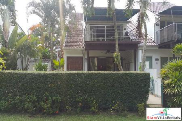 Modern 3 Bedroom House with a Private Pool Situated Directly on Loch Palm Golf Course-15