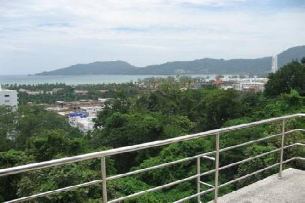 Spacious 3 Bedroom Condominium with Wonderful Sea-Views for Long Term Rent at Patong-1