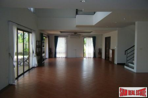 Luxury Five Bedroom House with a Swimming Pool and Set Over 1rai For Sale at Koh Kaew-7