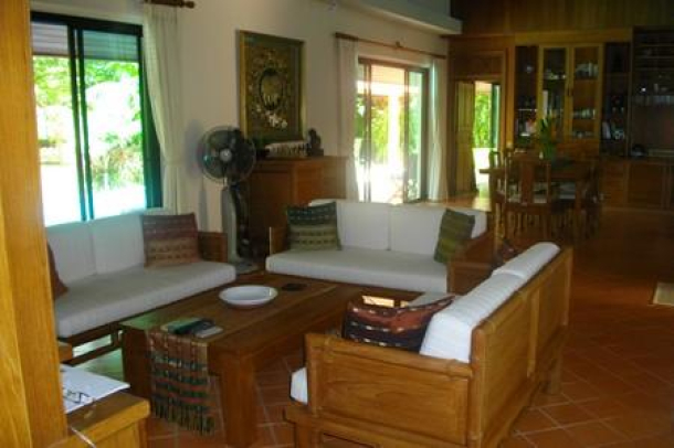 Nai Harn Baan Bua - Chic Three Bedroom House on an Exclusive Estate for Rent at Nai Harn-5