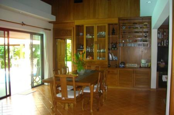 Nai Harn Baan Bua - Chic Three Bedroom House on an Exclusive Estate for Rent at Nai Harn-6