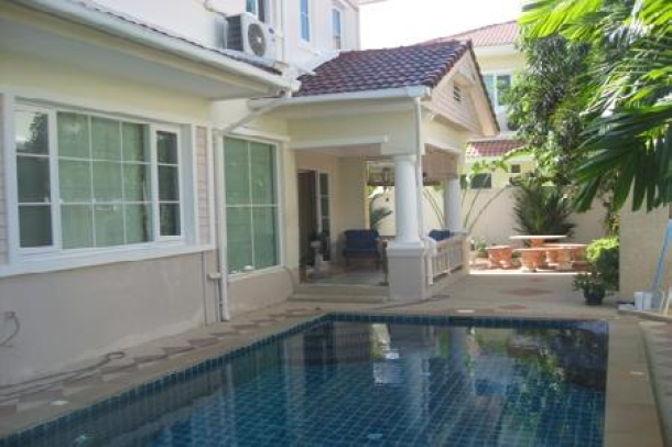Three Bedroom Detached House on a Secure Estate with a Pool For Sale at Chalong-7