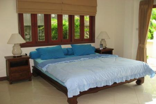 Two Bedroom Villa with a Communal Swimming Pool for Rent nearby Loch Palm-4