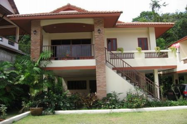 Two Bedroom Modern Thai House with a Communal Pool for Rental nearby Loch Palm-1