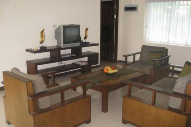 Beautiful Modern Pool Villa with Three Bedrooms for Rent at Rawai-3
