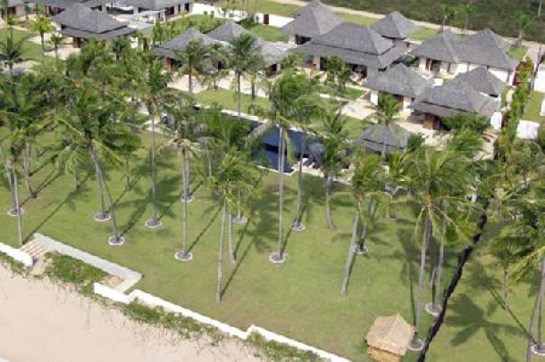Jivana - Ananda | Four Bedroom Beachfront Villa for Holiday Rental in Natai Beach, Phang Nga-1