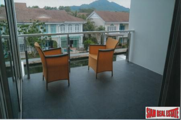 One-bedroom modern apartment in the heart of Cherng Talay with communal pool and gym-16