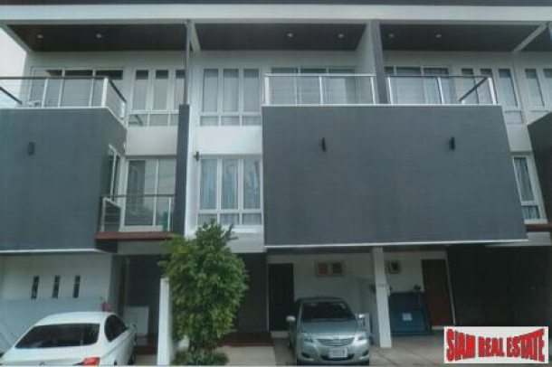 One-bedroom modern apartment in the heart of Cherng Talay with communal pool and gym-18