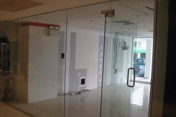 Commerical Space Available for Rent at the Marriot Courtyard in Patong-2
