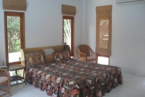 Very Affordable Three Bedroom Pool Villa for Sale at Rawai â€“ Bargain!-6