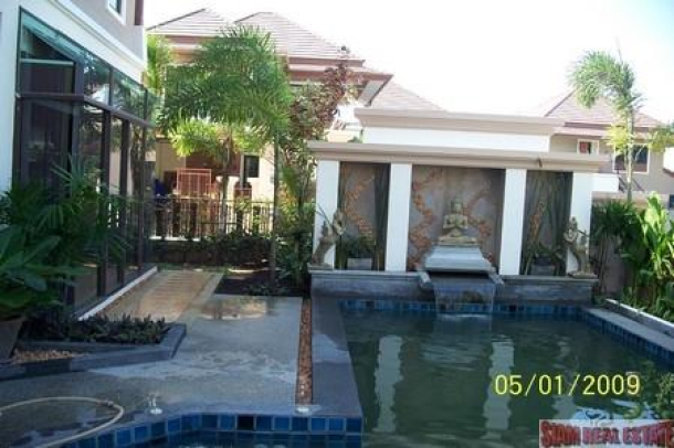 Modern Thai Home with Three Bedrooms and a Private Swimming Pool for Rent at Patong-3