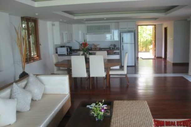 Luxury 3 Bedroom Beachfront Villa at The Village Coconut Island-7