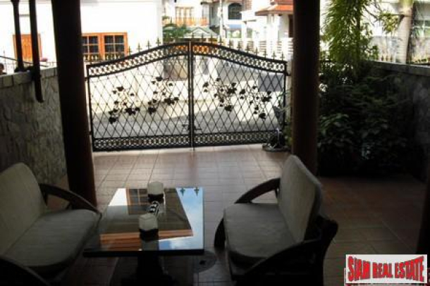 Modern Thai Two Bedroom House in Quiet Cul De Sac For Sale at Patong-12