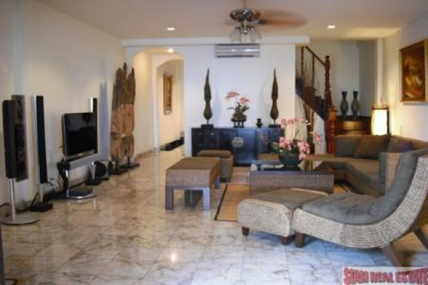 Modern Thai Two Bedroom House in Quiet Cul De Sac For Sale at Patong-5