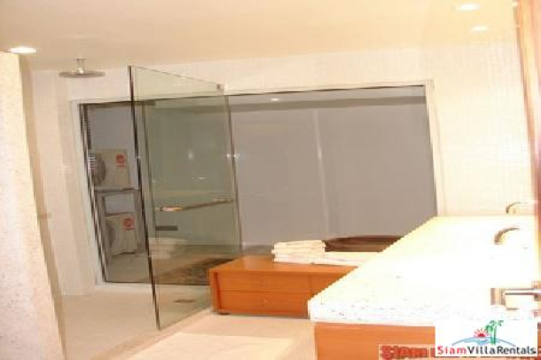 2 Bedroom Apartment in Wong Amat Beach, Pattaya-18
