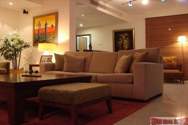 Luxurious Condominium with Dramatic Sea-views For Rent at Kamala-4