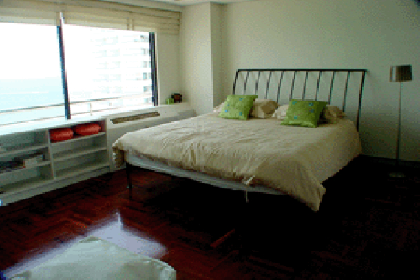 2 Bedroom Apartment in Wong Amat Beach, Pattaya-6