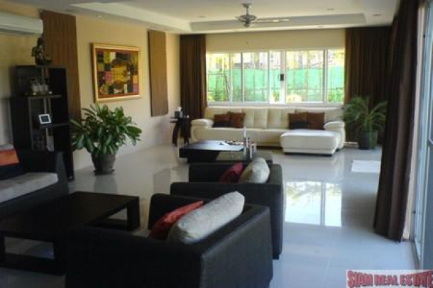 Classy Five Bedroom House With a Private Swimming Pool For Sale at Koh Kaew-7