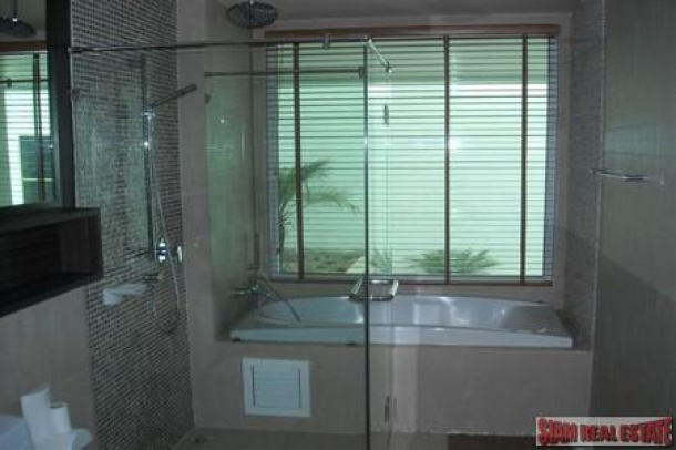 Chic and Contemporary Two Bedroom Sea-View Apartment For Sale at Kalim Bay-7