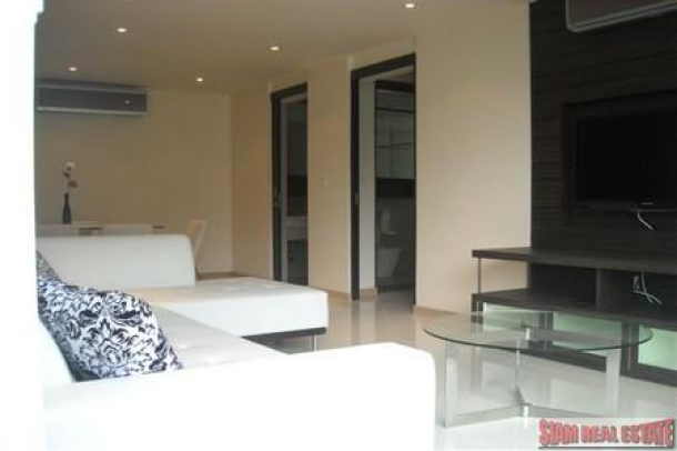 Chic and Contemporary Two Bedroom Sea-View Apartment For Sale at Kalim Bay-8