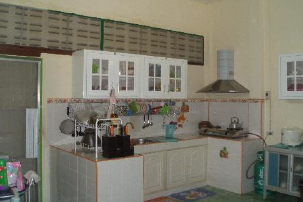Spacious 4 Bed roomed House - 3km from Sukhumvit Road, Jomtien - Pattaya-2
