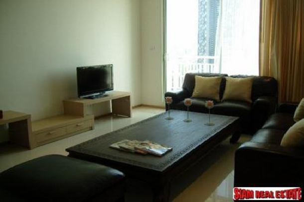 2 Bedroom, 2 bathrooms Luxurious high rise condo for RENT right on Sathorn - Narathiwas Intersection-2