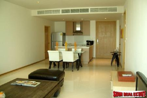 2 Bedroom, 2 bathrooms Luxurious high rise condo for RENT right on Sathorn - Narathiwas Intersection-3