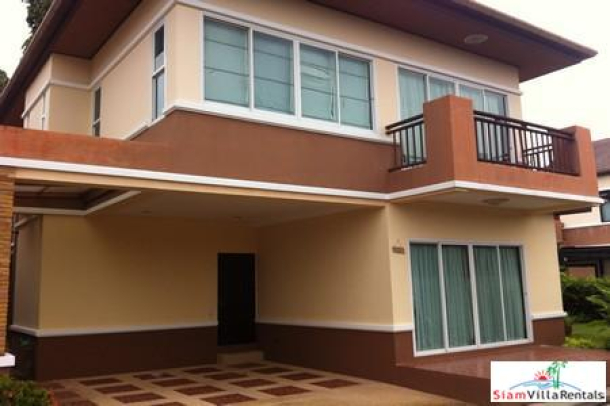 Modern Three Bedroom Unfunished House with a Private Swimming Pool For Long Term Rent at Chalong-5