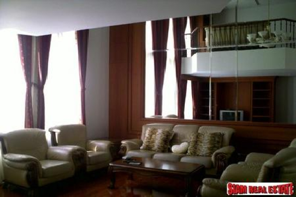 Townhome for Rent, 3 bedrooms 6 baths and 1 working room in Thonglor area-2