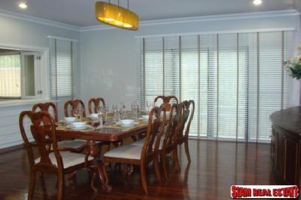 Modern style Bangkok low-rise apartment with 3 bedrooms 3 bathrooms, on Sathorn area-5
