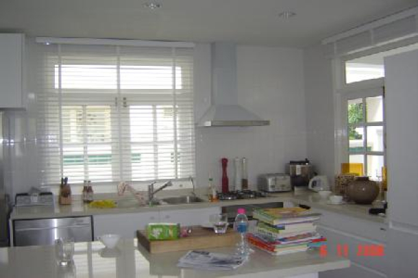 Very Impressive Private House For Long Term Rent - Na Jomtien-6