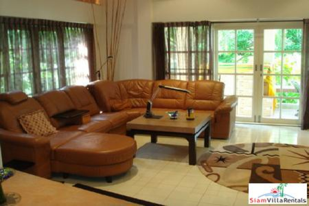 Luxurious 4 Bedrooms, 4 bathrooms with 2 storey family house for rent.-5
