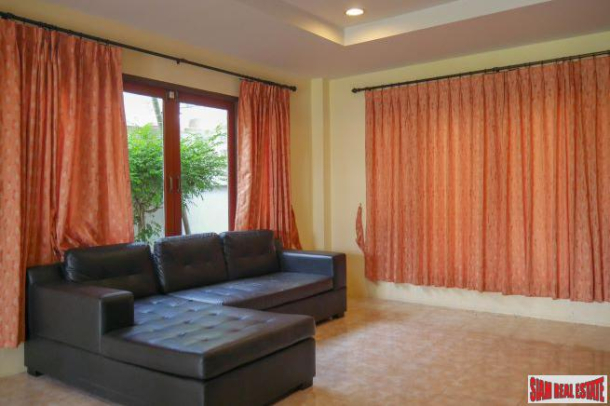 Comfortable 4 Bedrooms, 3 bathrooms with 2 storey family house for Rent, Windmill, Bangna.-18