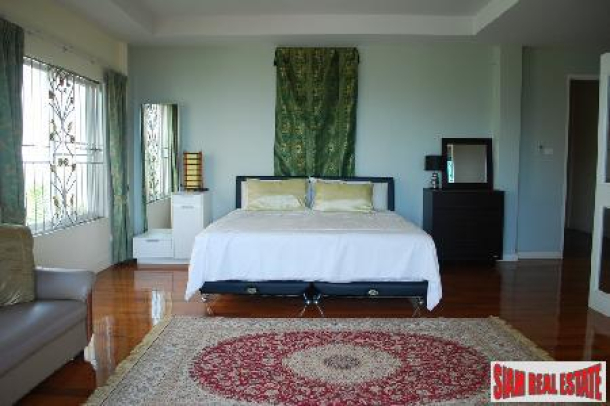 Four Bedroom Sea-View House with Communal Swimming Pool For Sale at Kata-17