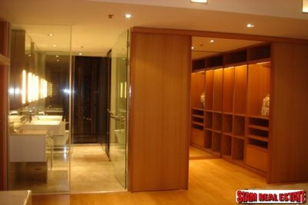 RENTED Brand New 3 Bedrooms 4 Bathrooms & 1 living area, on 45th floor at The Met, Sathorn-2