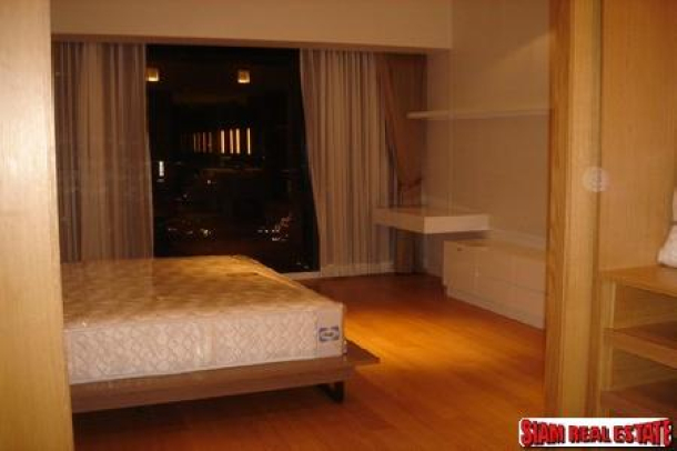 RENTED Brand New 3 Bedrooms 4 Bathrooms & 1 living area, on 45th floor at The Met, Sathorn-3