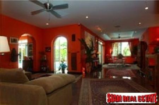 Comfortable 4 Bedrooms, 3 bathrooms with 2 storey family house for Sale, Windmill, Bangna.-3