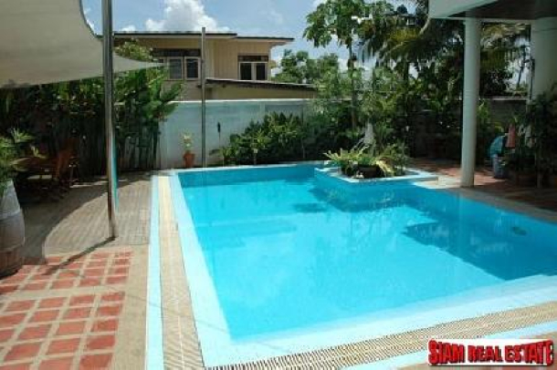 Comfortable 4 Bedrooms, 3 bathrooms with 2 storey family house for Sale, Windmill, Bangna.-7