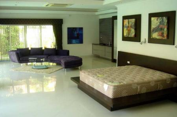 Luxurious Properties For Sale In A Prestigious Villa Development - Jomtien-6